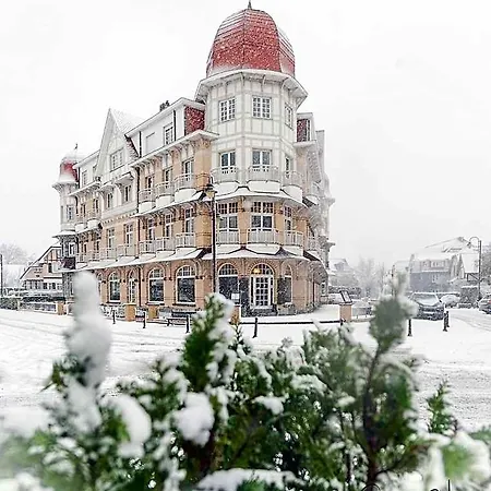 Hotel Grand Belle Vue