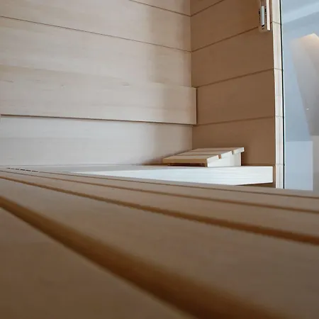 Grand Belle Vue 4* De Haan