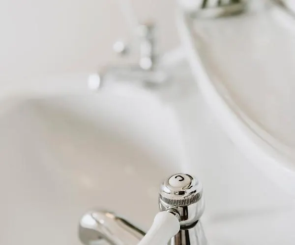 Hotel Grand Belle Vue 4*